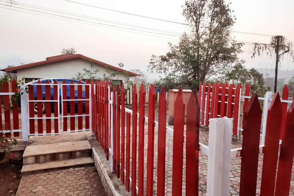 Joy Cottages - Premium Chalets, Vacation Home Rentals Karjat Buitenkant foto